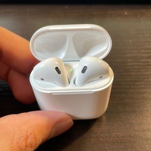 Apple AirPods (2nd Gen.)